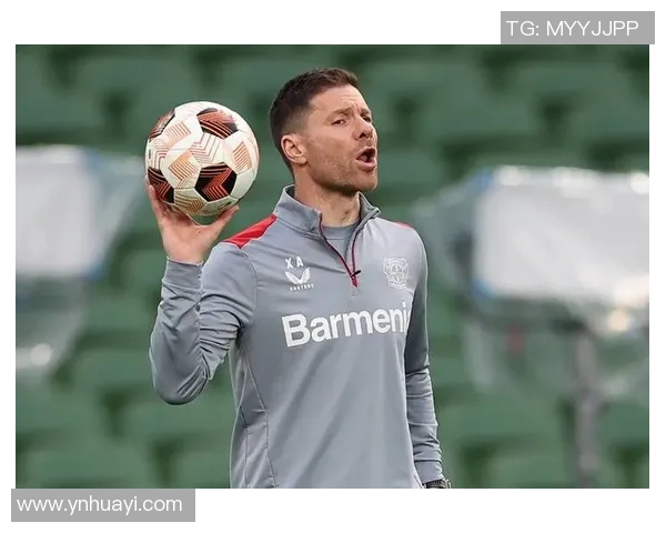 德国足球明星的励志故事与成就揭秘