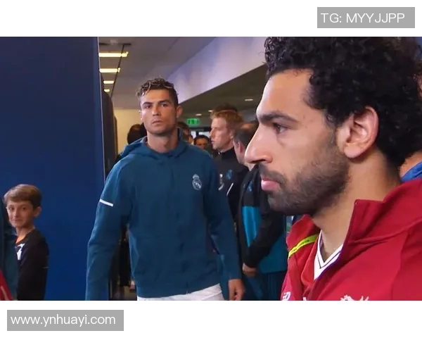 足球明星们的高光时刻与他们背后的奋斗故事解析